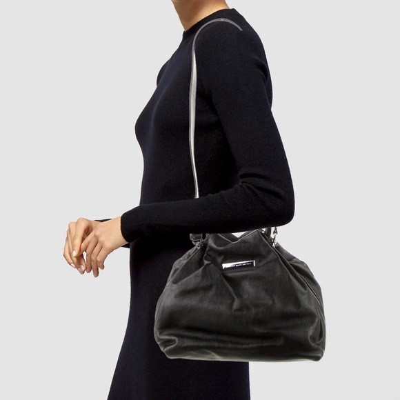 Marc Jacobs Ring Bag - Picture 2 of 15